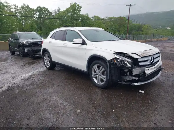WDCTG4EB4HJ350354 2017 MERCEDES-BENZ GLA-KLASSE - Image 1