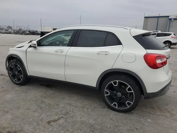 WDCTG4EB4JJ396028 2018 MERCEDES-BENZ GLA-KLASSE - Image 2