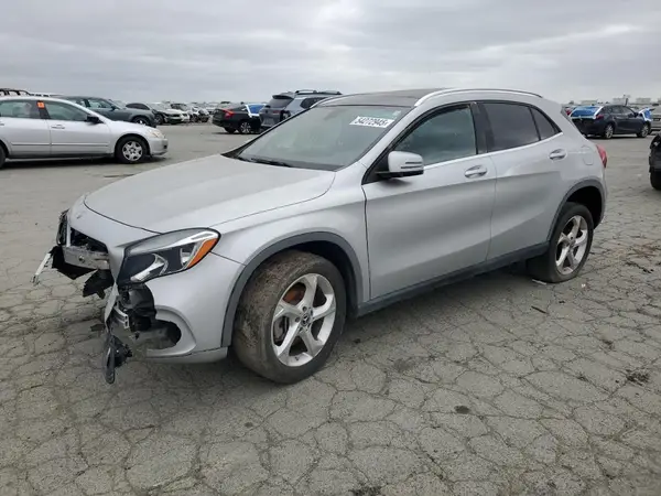 WDCTG4EB4JJ408744 2018 MERCEDES-BENZ GLA-KLASSE - Image 1