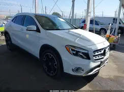 WDCTG4EB4JJ451996 2018 MERCEDES-BENZ GLA-KLASSE