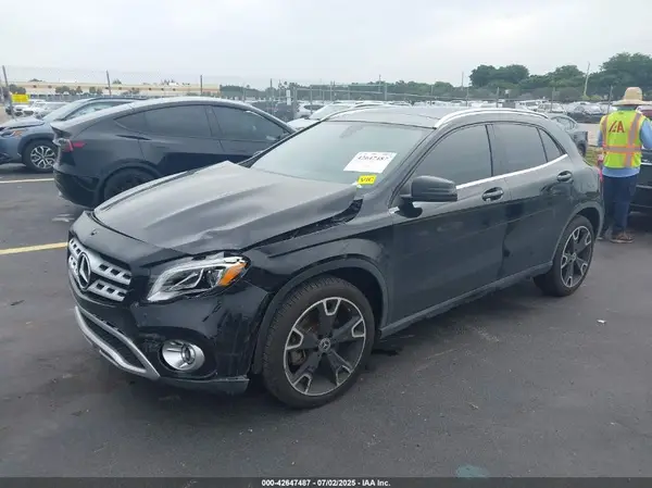 WDCTG4EB4KJ569628 2019 MERCEDES-BENZ GLA-KLASSE - Image 2