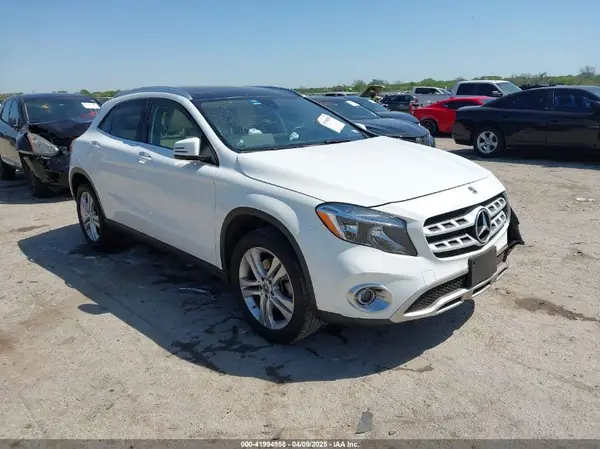 WDCTG4EB4KJ601901 2019 MERCEDES-BENZ GLA-KLASSE - Image 1