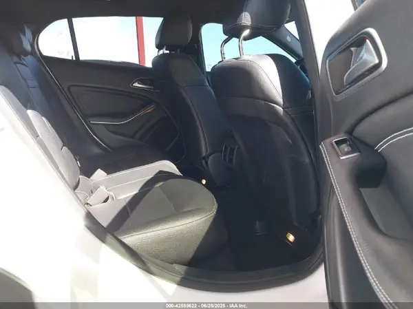 WDCTG4EB4KU001815 2019 MERCEDES-BENZ GLA-KLASSE - Image 8