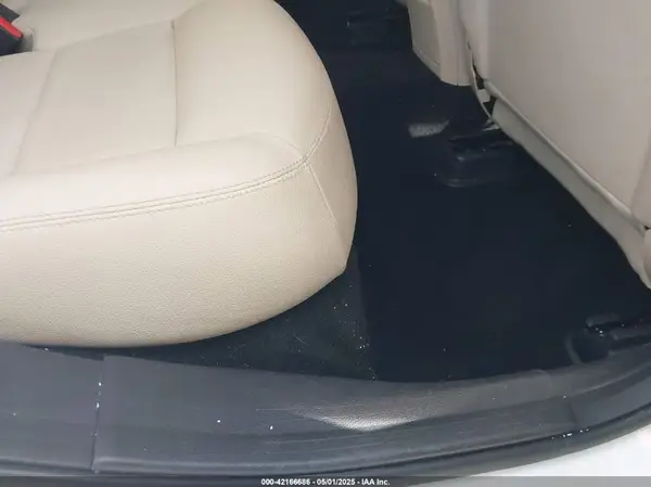 WDCTG4EB4KU008022 2019 MERCEDES-BENZ GLA-KLASSE - Image 8