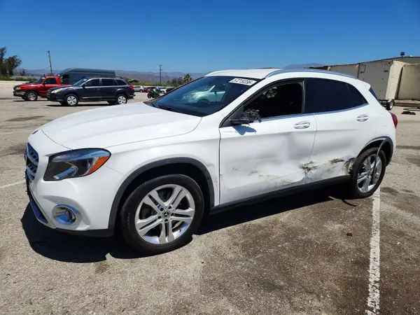 WDCTG4EB4LJ667642 2020 MERCEDES-BENZ GLA-KLASSE - Image 1