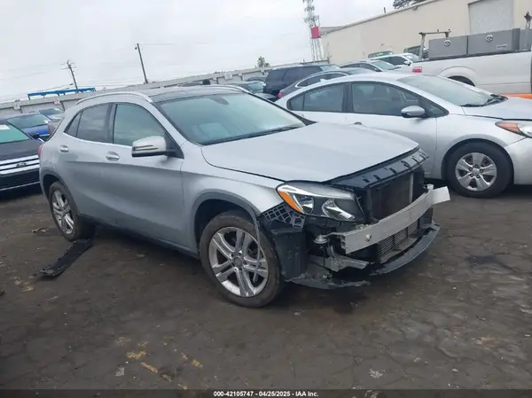 WDCTG4EB5HJ283313 2017 MERCEDES-BENZ GLA-KLASSE - Image 1