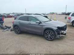 WDCTG4EB5HJ302359 2017 MERCEDES-BENZ GLA-KLASSE