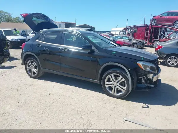 WDCTG4EB5HJ341002 2017 MERCEDES-BENZ GLA-KLASSE - Image 1