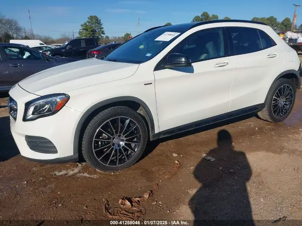 WDCTG4EB5JJ375768 2018 MERCEDES-BENZ GLA-KLASSE - Image 2