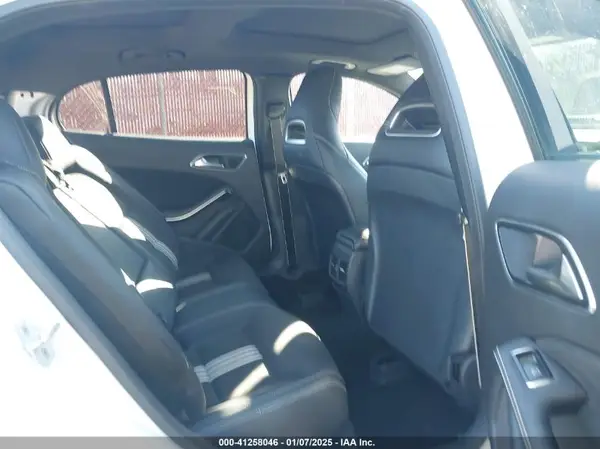 WDCTG4EB5JJ375768 2018 MERCEDES-BENZ GLA-KLASSE - Image 8