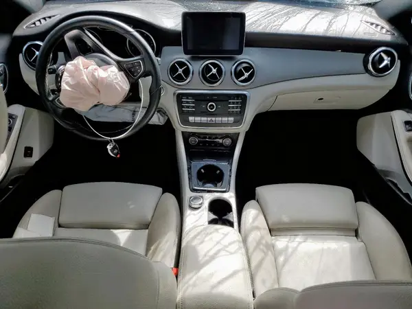 WDCTG4EB5JJ438268 2018 MERCEDES-BENZ GLA-KLASSE - Image 8