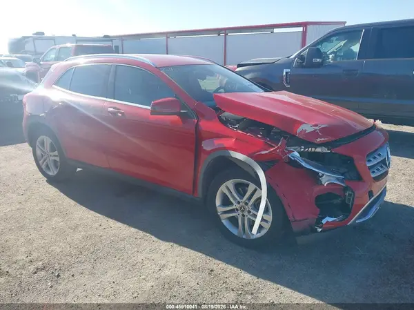 WDCTG4EB5JJ446113 2018 MERCEDES-BENZ GLA-KLASSE - Image 1