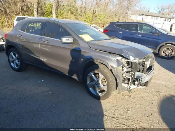 WDCTG4EB5JJ476132 2018 MERCEDES-BENZ GLA-KLASSE - Image 1