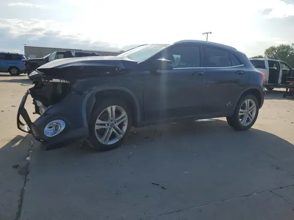 WDCTG4EB5JJ480293 2018 MERCEDES-BENZ GLA-KLASSE - Image 1