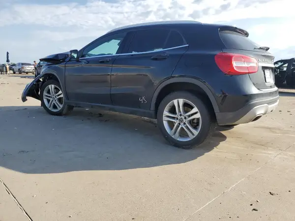 WDCTG4EB5JJ480293 2018 MERCEDES-BENZ GLA-KLASSE - Image 2