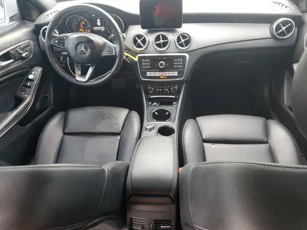 WDCTG4EB5JJ482710 2018 MERCEDES-BENZ GLA-KLASSE - Image 8