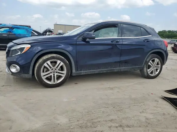 WDCTG4EB5JJ485865 2018 MERCEDES-BENZ GLA-KLASSE - Image 1