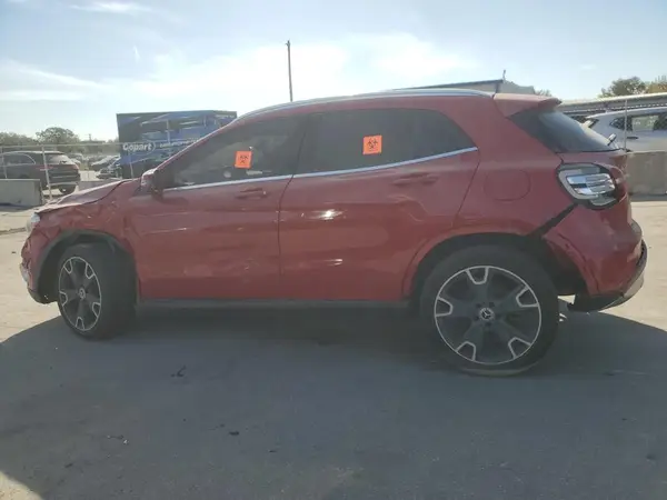 WDCTG4EB5KJ610767 2019 MERCEDES-BENZ GLA-KLASSE - Image 2