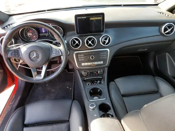 WDCTG4EB5KU007168 2019 MERCEDES-BENZ GLA-KLASSE - Image 8