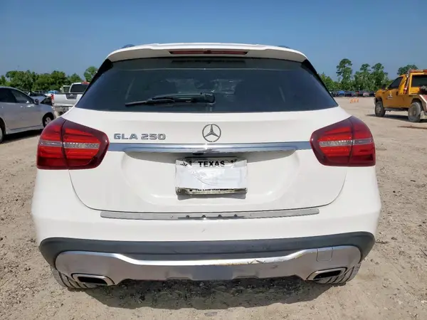 2019 MERCEDES-BENZ GLA-KLASSE auction photo 6