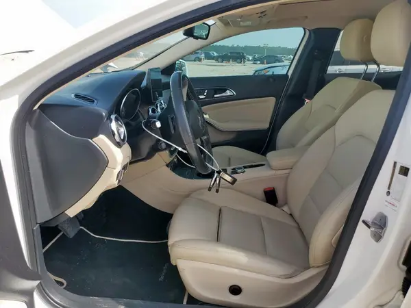 2019 MERCEDES-BENZ GLA-KLASSE auction photo 7