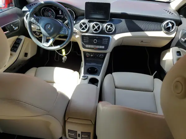 WDCTG4EB5KU007882 2019 MERCEDES-BENZ GLA-KLASSE - Image 8