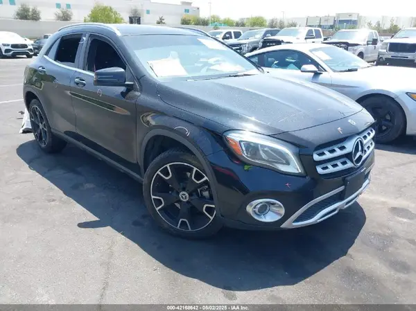 WDCTG4EB5KU012256 2019 MERCEDES-BENZ GLA-KLASSE - Image 1