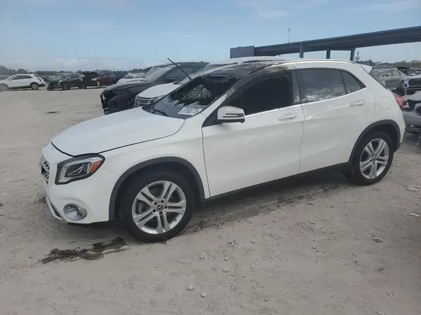 WDCTG4EB5LJ689245 2020 MERCEDES-BENZ GLA-KLASSE - Image 1