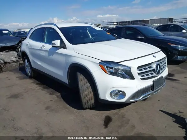 WDCTG4EB5LU023839 2020 MERCEDES-BENZ GLA-KLASSE - Image 1