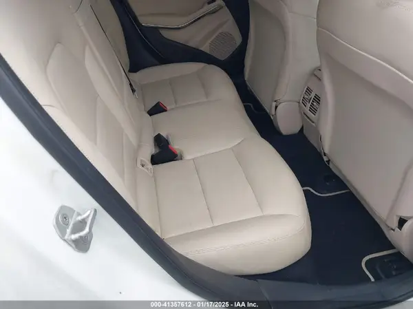 WDCTG4EB6HJ319770 2017 MERCEDES-BENZ GLA-KLASSE - Image 8