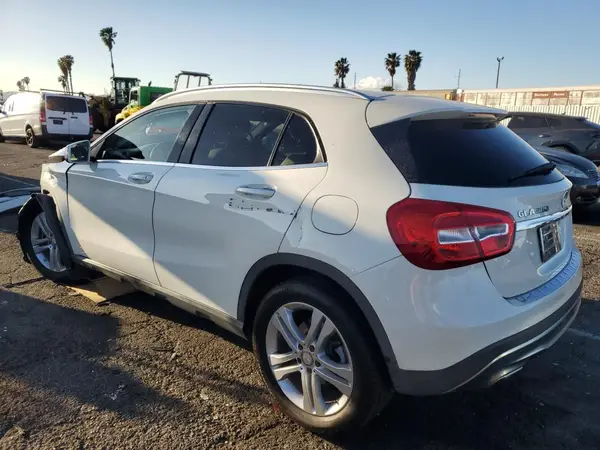 WDCTG4EB6HJ349660 2017 MERCEDES-BENZ GLA-KLASSE - Image 2