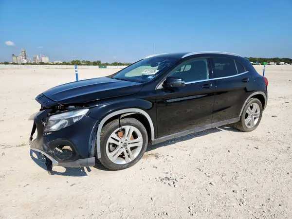 WDCTG4EB6JJ444547 2018 MERCEDES-BENZ GLA-KLASSE - Image 1