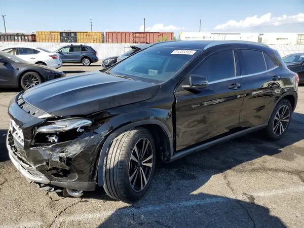 WDCTG4EB6JJ526424 2018 MERCEDES-BENZ GLA-KLASSE - Image 1