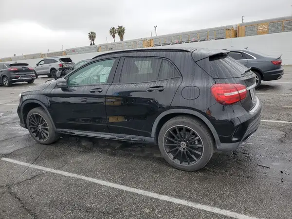 WDCTG4EB6JJ529047 2018 MERCEDES-BENZ GLA-KLASSE - Image 2