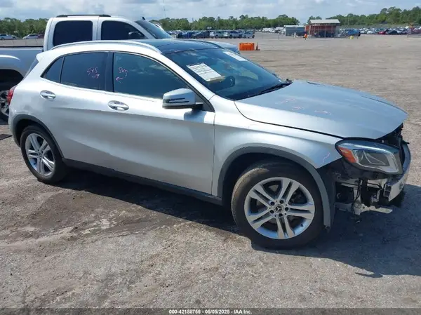 WDCTG4EB6KU000469 2019 MERCEDES-BENZ GLA-KLASSE - Image 1
