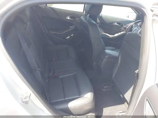 WDCTG4EB6KU000469 2019 MERCEDES-BENZ GLA-KLASSE - Image 8
