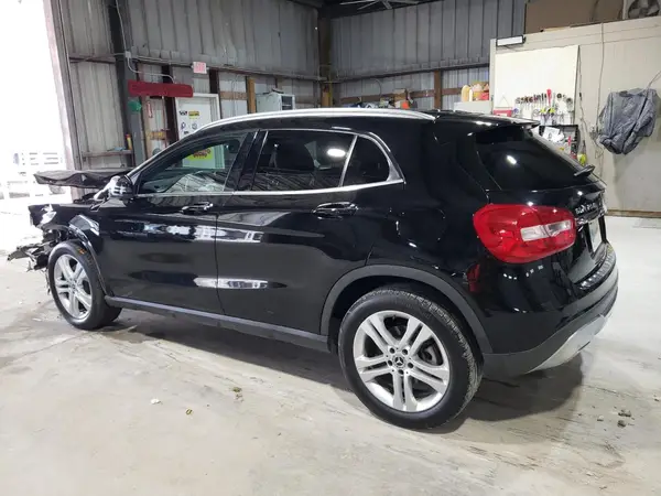 WDCTG4EB6KU005851 2019 MERCEDES-BENZ GLA-KLASSE - Image 2