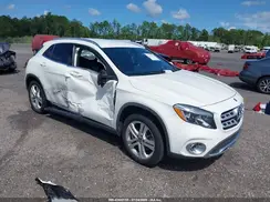 WDCTG4EB6KU009401 2019 MERCEDES-BENZ GLA-KLASSE