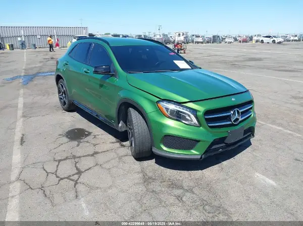 WDCTG4EB7HJ327361 2017 MERCEDES-BENZ GLA-KLASSE - Image 1
