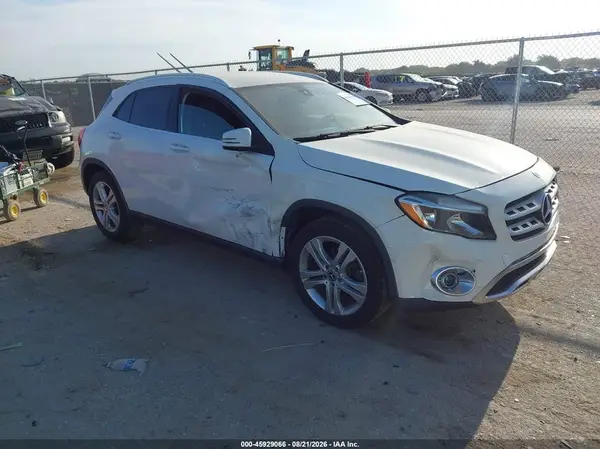 WDCTG4EB7JJ394547 2018 MERCEDES-BENZ GLA-KLASSE - Image 1