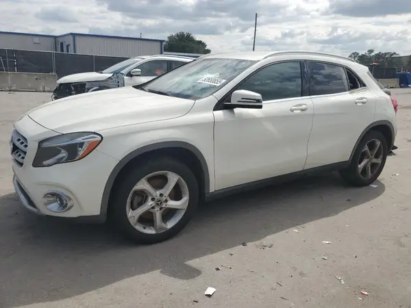WDCTG4EB7JJ468128 2018 MERCEDES-BENZ GLA-KLASSE - Image 1