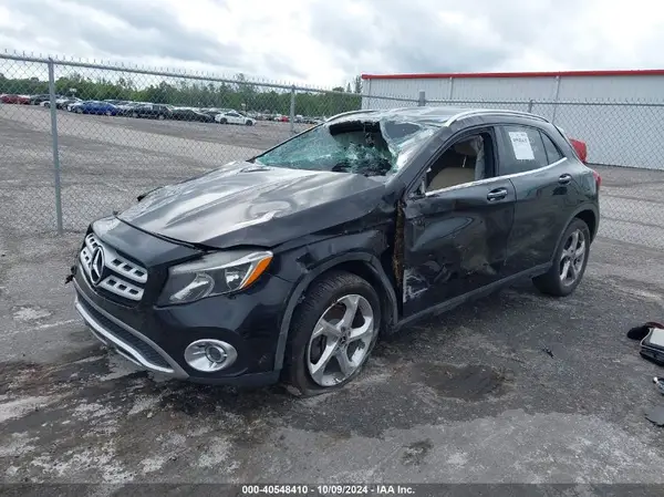 WDCTG4EB7JJ468615 2018 MERCEDES-BENZ GLA-KLASSE - Image 2