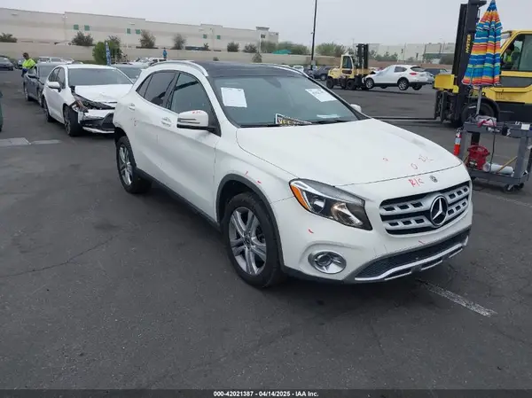WDCTG4EB7JJ472597 2018 MERCEDES-BENZ GLA-KLASSE - Image 1