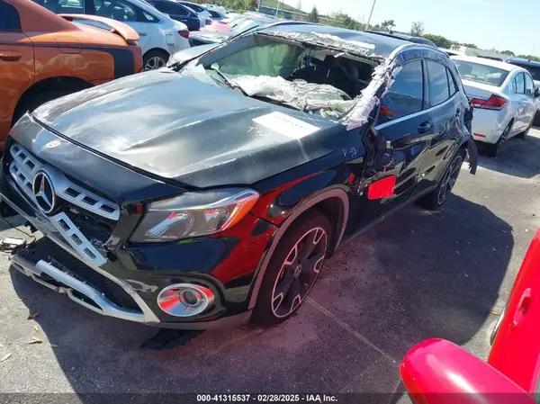 WDCTG4EB7KJ577237 2019 MERCEDES-BENZ GLA-KLASSE - Image 2