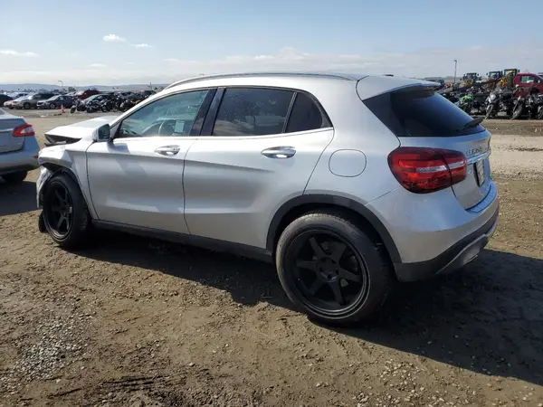 WDCTG4EB7KU014249 2019 MERCEDES-BENZ GLA-KLASSE - Image 2
