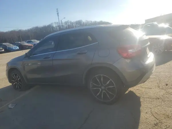 WDCTG4EB8HJ305871 2017 MERCEDES-BENZ GLA-KLASSE - Image 2
