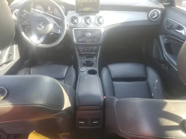 WDCTG4EB8HJ305871 2017 MERCEDES-BENZ GLA-KLASSE - Image 8