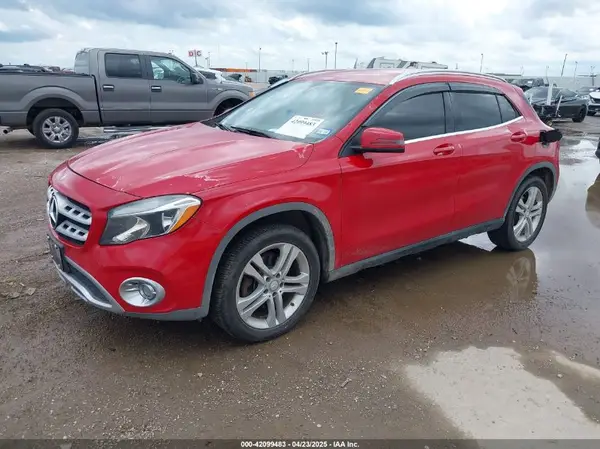 WDCTG4EB8JJ369057 2018 MERCEDES-BENZ GLA-KLASSE - Image 2
