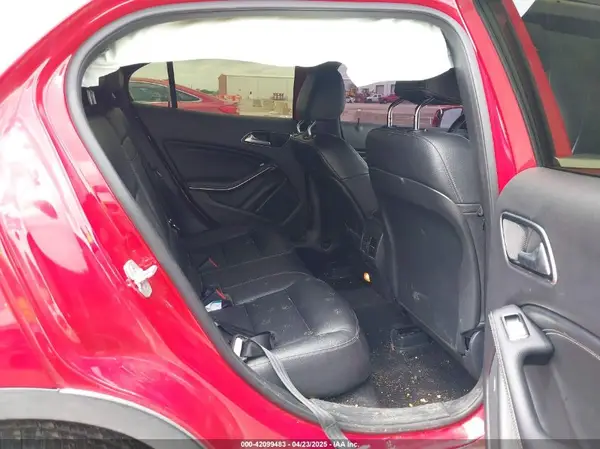 WDCTG4EB8JJ369057 2018 MERCEDES-BENZ GLA-KLASSE - Image 8