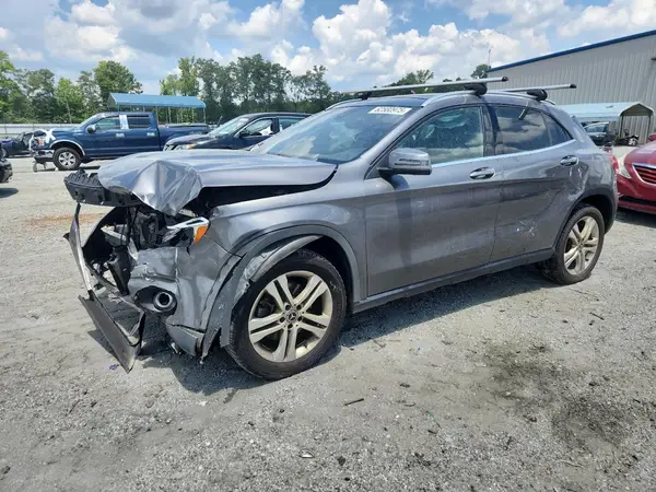 WDCTG4EB8JJ420153 2018 MERCEDES-BENZ GLA-KLASSE - Image 1